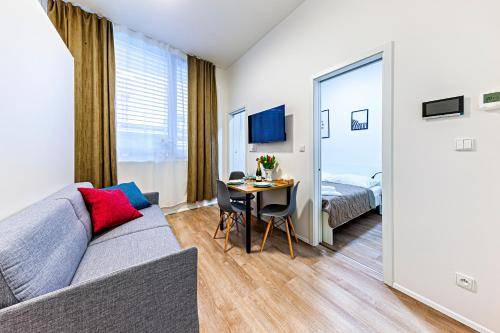 Smichov Apartment | 40 m² Apartment ∙ 2 bedrooms ∙ 4 guests