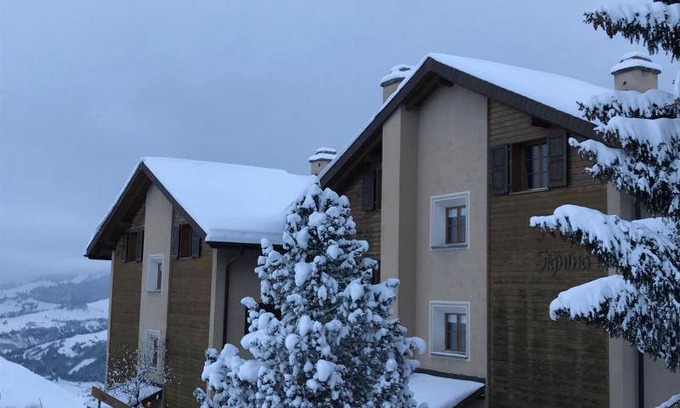 Lumnezia Apartment | 40 m² Apartment ∙ 2 bedrooms ∙ 5 guests
