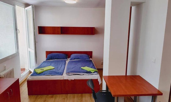 Kunratice Hostel | 40 m² Hostel ∙ 2 bedrooms ∙ 4 guests