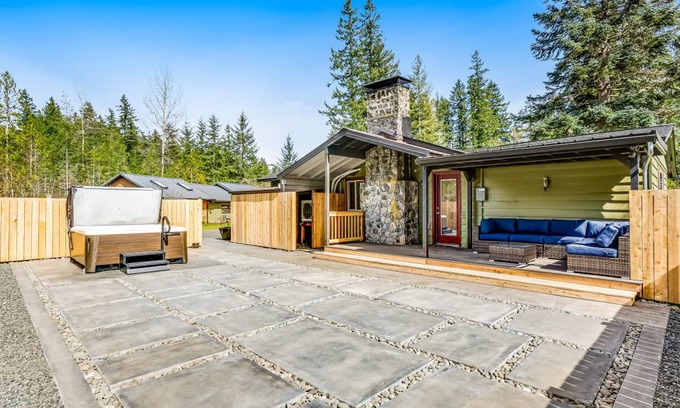 Quilcene Cabin | 407 m² Lodge ∙ 15 bedrooms ∙ 38 guests