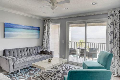 Rocky Point Apartment | 410-Gorgeous Views, Waterfront, WIFI, Pool and close to BUCS Stadium