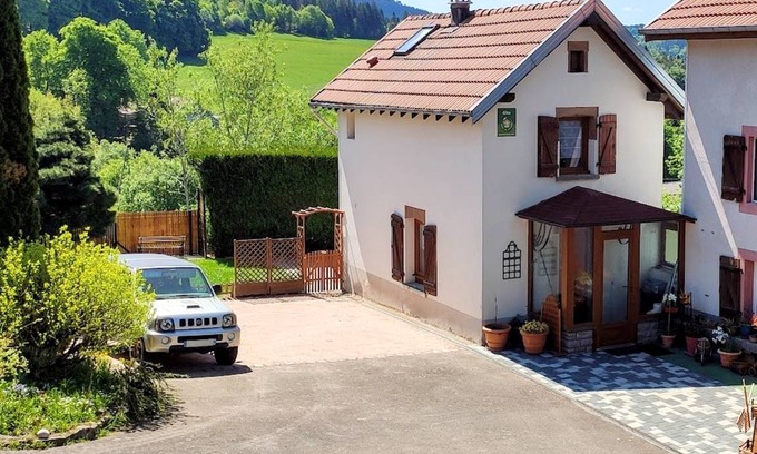 Laveline-du-Houx Cottage | 43 m² Cabin ∙ 1 bedroom ∙ 3 guests