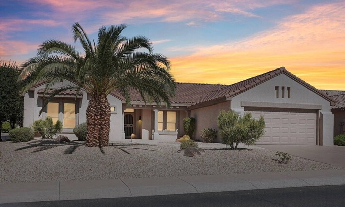 Surprise House | 45+ Charming 2-bedroom house in Surprise Fully Furnished and Comfortable