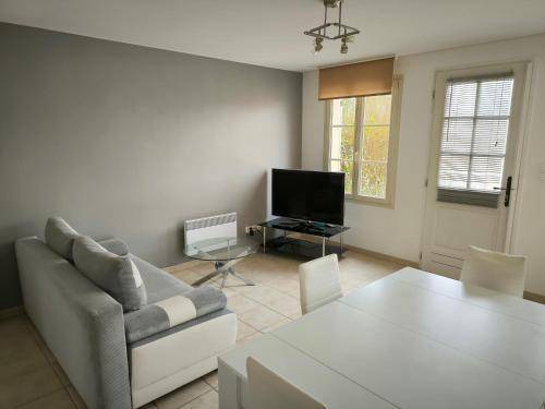 Neuilly-l'Eveque Apartment | 45 m² Apartment ∙ 5 guests