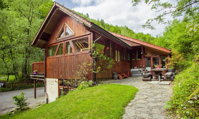 Saint-Ursanne Apartment | 45 m² Apartment ∙ 1 bedroom ∙ 5 guests