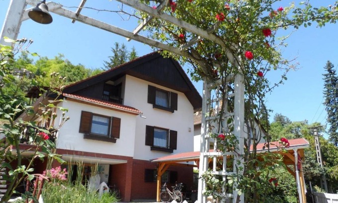 Zebegeny Apartment | 45 m² Apartment ∙ 2 bedrooms ∙ 4 guests