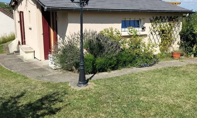 Saint-Satur House | 45 m² House ∙ 1 bedroom ∙ 2 guests