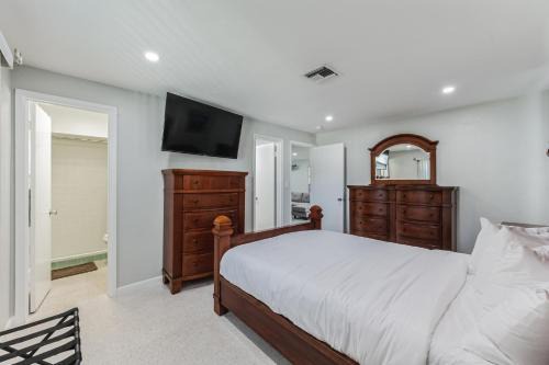 Alabama Grove Terrace House | 4544 Auburn Ave