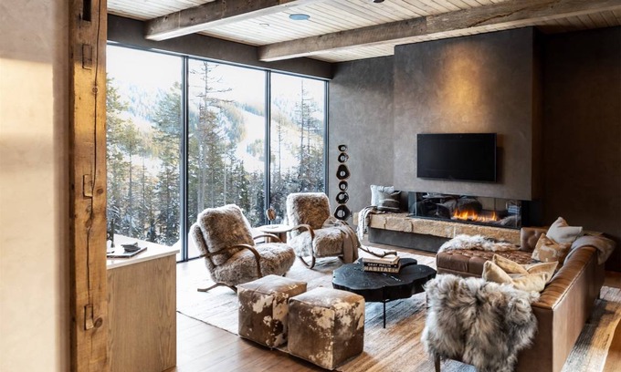 Whitefish House | 474 m² House ∙ 4 bedrooms ∙ 18 guests