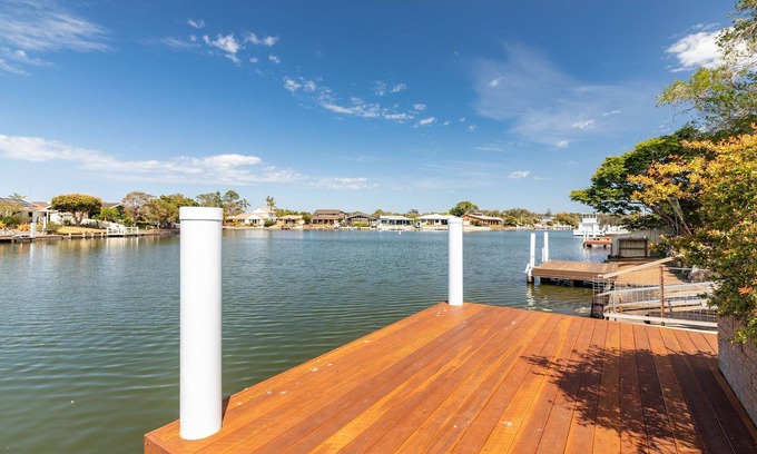 Forster House | 48 Wyuna Place - lovely family home right on the water at Forster Keys