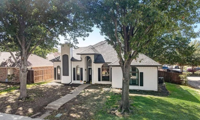 Northeast Carrollton House | 4B/2B Carrollton, TX - Contemporary Central Comfort