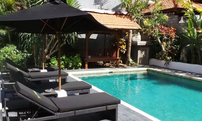 Dewi Sri Villa | 4Bedroom In Legian w/Bilyard+ Close to Seminyak