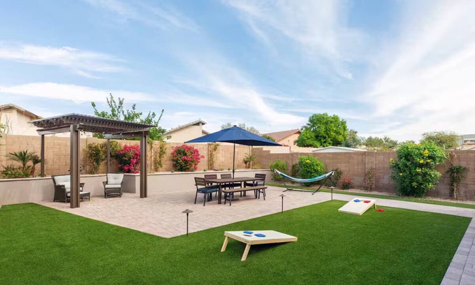 Desert Ridge House | 4BR/2BA house in NE Phoenix with crib and beautiful backyard