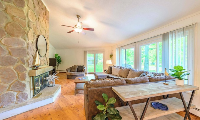 Charlevoix House | 4BR Charlevoix Getaway – Walk to Lake!