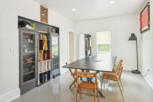Detroit House | 4BR Gem in Detroit North End Downtown Nearby