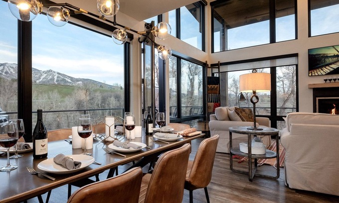 Steamboat Springs House | 4BR + Hot Tub + Deck + Mountain Views - Hilltop Chateau