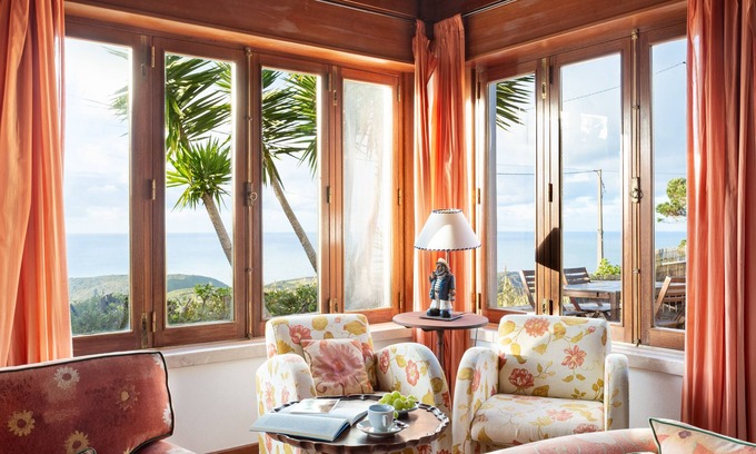 Ulgueira Cottage | 4BR House with Ocean View in Sintra by Host for Us