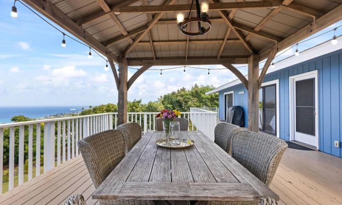Kahaluu-Keauhou House | 4BR Kona Home with Ocean Views!