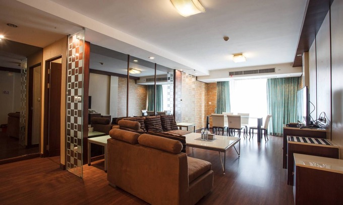 Khlong Toei Nuea Apartment | 4C-Short-term rental allowed-2BRs Downtown Bangkok