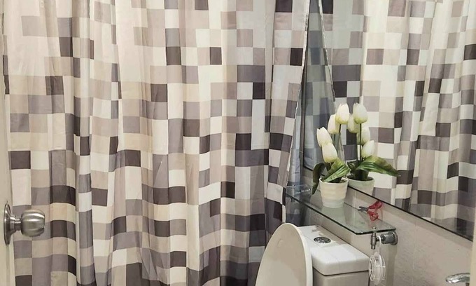 Taguig House | 4pax 1BR Cozy Apartment w/View and Balcony