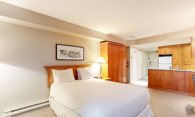 Whistler Village Apartment | 4th-floor mountain studio with gym, balcony, fireplace, washer/dryer, kitchen