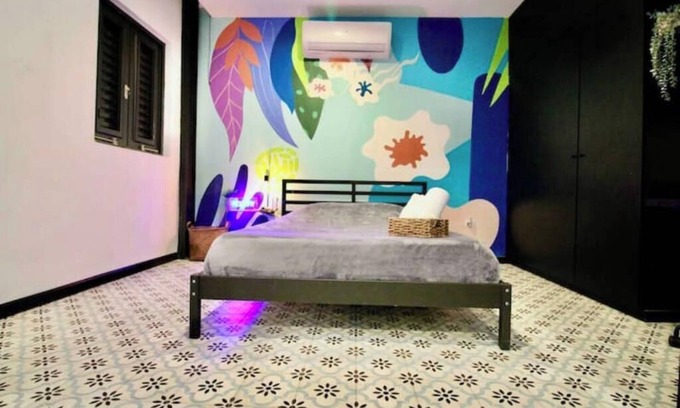 Mayaguez Pueblo Apartment | 5.2 Historic Loft w/Parking + Generator