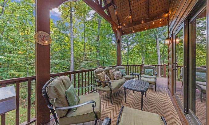 Lansing Cabin | 5 Acres to Roam | Stocked Game Room + Wet Bar | Our Place to Paws