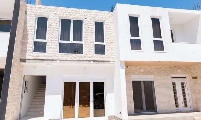Ulcinj Apartment | 5-apartments in lovely Ulcinj with WiFi, AC
