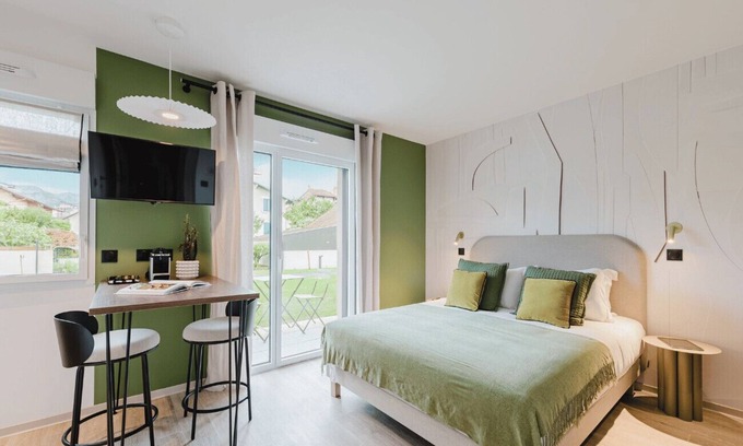 Annecy Apartment | 5 - Appart'Hôtel Neostelia-Annecy