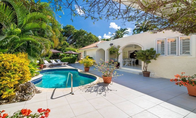 Clinketts Villa | 5 Bed Barbados Rental With Private Pool And Housekeeper Included