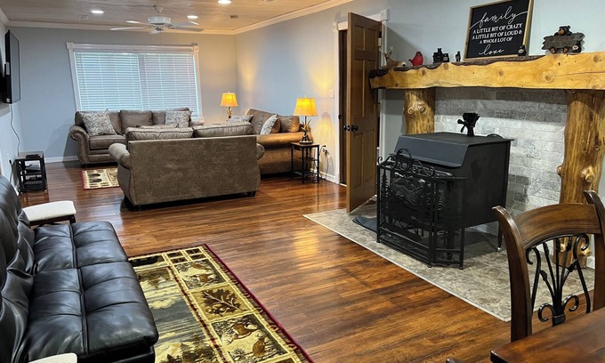 Port Huron House | 5 bedroom, 3 bath, beautiful hickory kitchen, large living space, sleeps 14