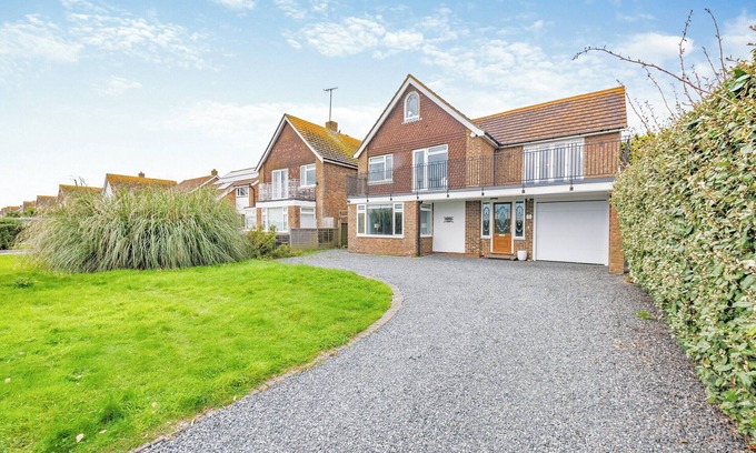 Worthing Cottage | 5 bedroom accommodation in Goring By Sea