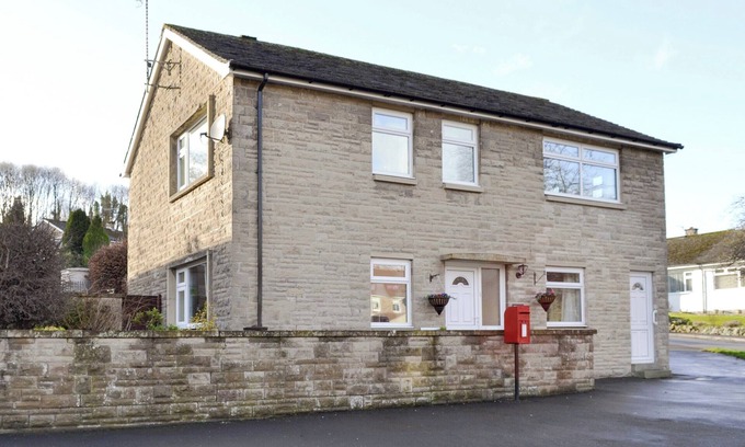 Bakewell Cottage | 5 bedroom accommodation in Bakewell