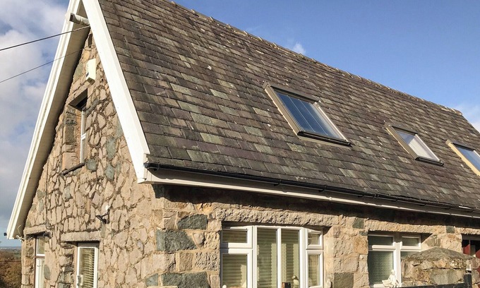 Bangor Cottage | 5 bedroom accommodation in Tregarth, near Bangor