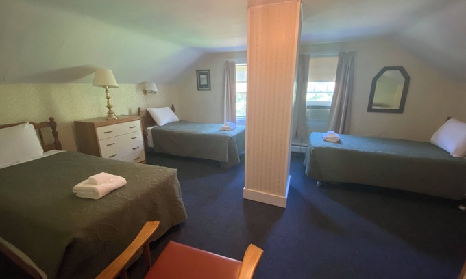 Poland Cottage | 5 Bedroom Cottage at the 500 acre Poland Spring Resort with lots of onsite activities!