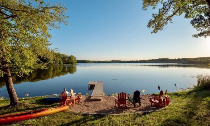 Detroit Lakes House | 5 bedroom vacation home on 47 acres