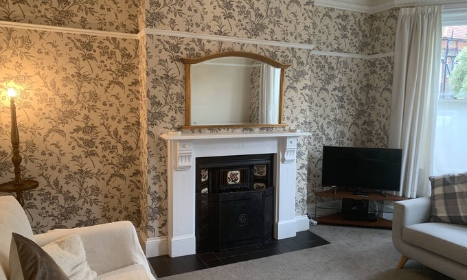 Westgate-on-Sea House | 5 Bedroom Victorian House in Westgate-on-Sea (nr Margate) 5 min walk to beach
