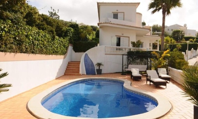 Patio Villa | 5 Bedroom Villa in Albufeira