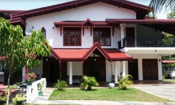 Hikkaduwa Villa | 5 bedroom Villa Sanaya in Hikkaduwa