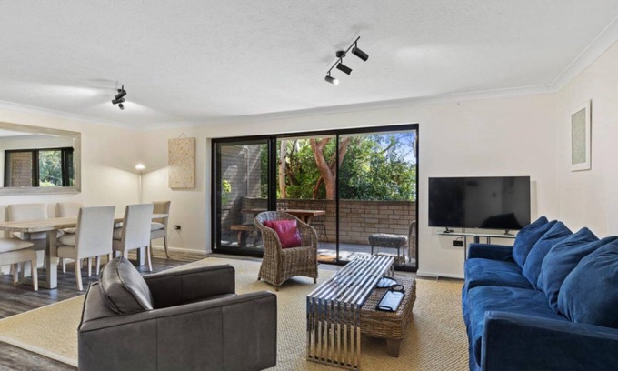 Hawks Nest Apartment | 5 Booneroo, TOP NOTCH