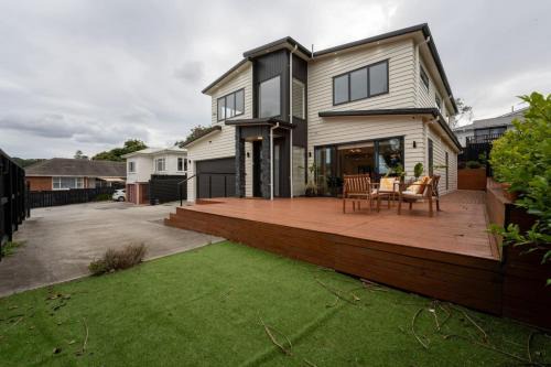 Epsom House | 5 BRM Luxurious Bungalow - Epsom