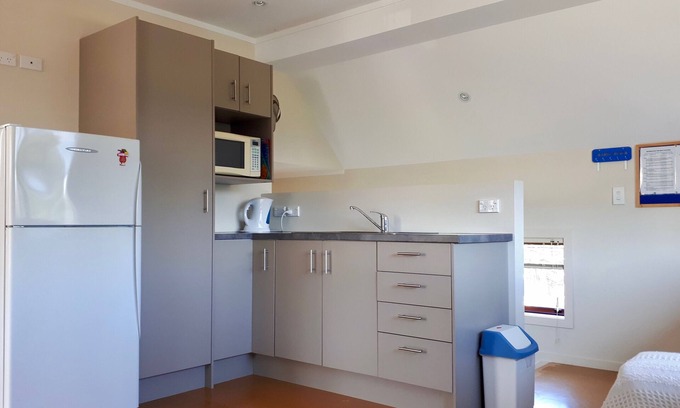 Hahei Cottage | 5 Doors Down - Hahei Holiday Accommodation