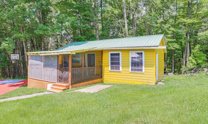 Mongaup Valley Cabin | 5 Mi to Marina & Raceways: Mongaup Valley Retreat!