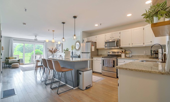 North Conway Apartment | 5 Mi to Skiing: Family-friendly North Conway Home