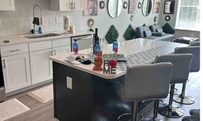 Eastside Condo | 5 min from downtown Savannah