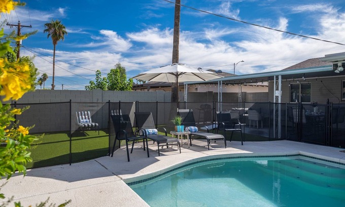 Cox Heights House | 5 Min from Old Town-Luxe Pet Friendly w/ Pool-King Bed-BBQ-Foosball-Corn Hole