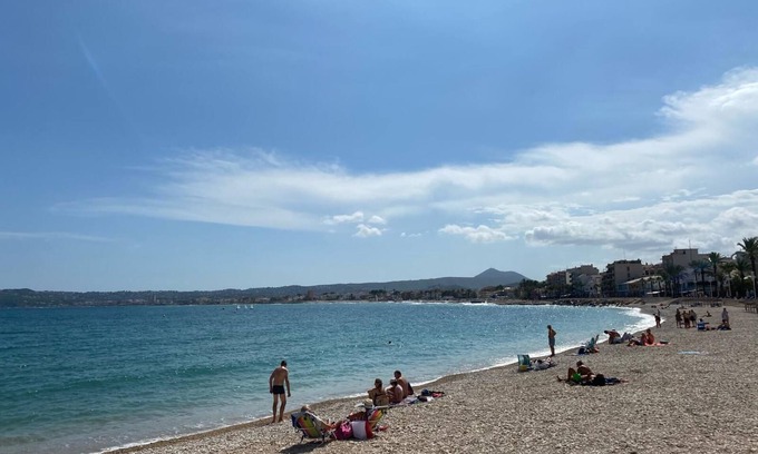 Media Luna Villa | 5 mins to the beach! Beautiful 2 bedroom rental with panoramic views.