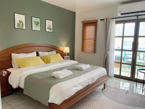 Patong House | 5 mins walk Bangla,beach,3BR