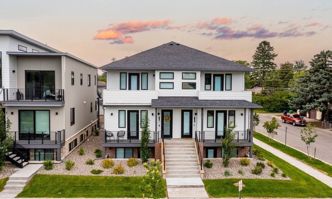 Bozeman House | 5-minute walk to downtown! 27-day minimum rental.