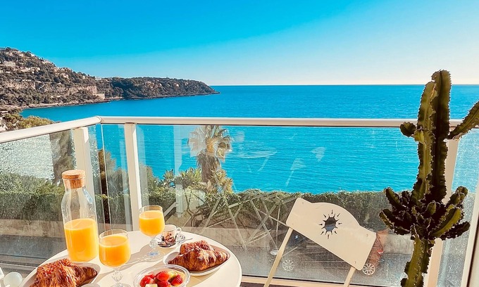 French Riviera Apartment | 5 minutes from Monaco! Studio with stunning sea view, beach access and train.